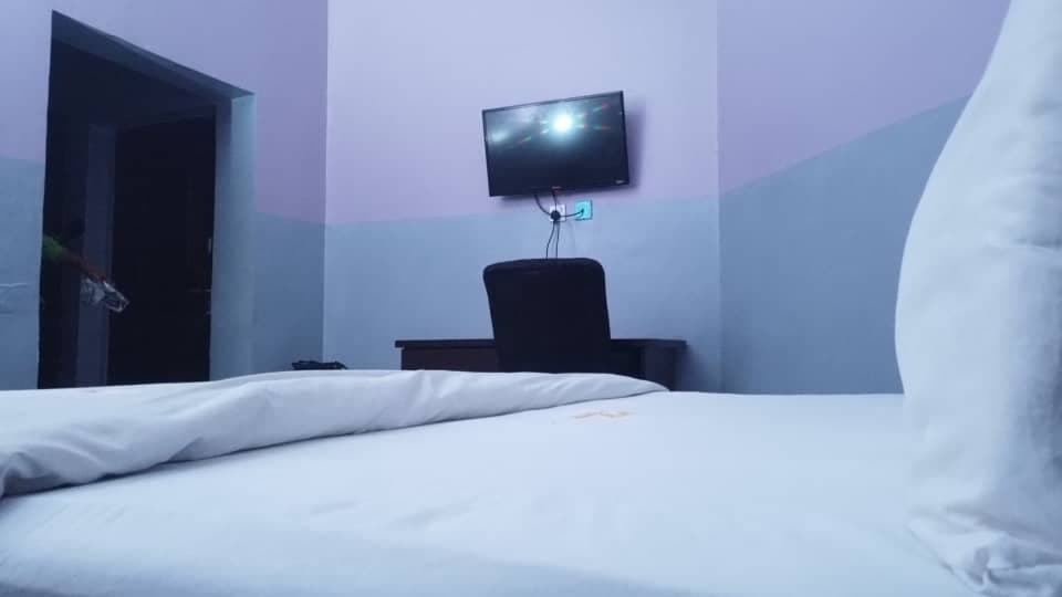 Executive Suite with a city view